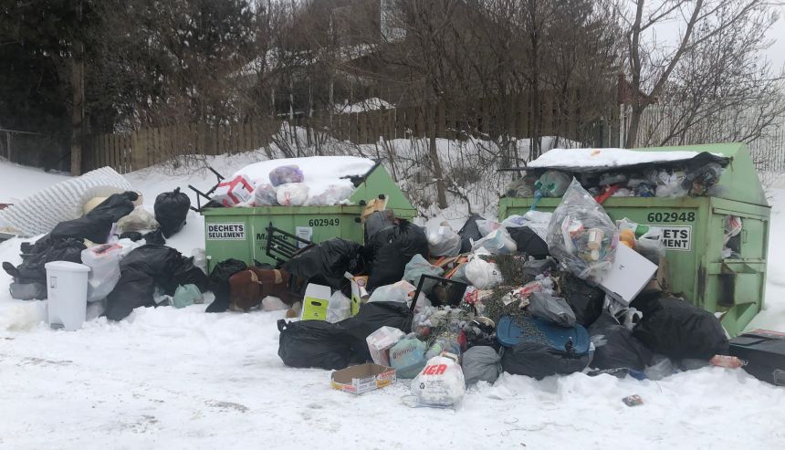 Collecte des ordures ménagères – Des conteneurs débordent à Loretteville