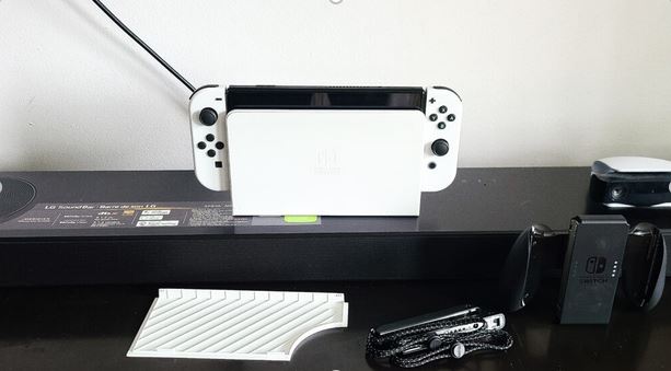 La console Nintendo Switch modèle OLED
