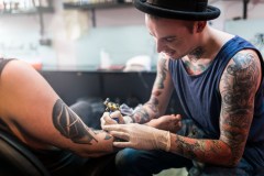 Des artistes tatoueurs locaux qui ont l’art dans la peau