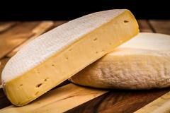 Mise en garde contre du fromage et du lait non pasteurisé