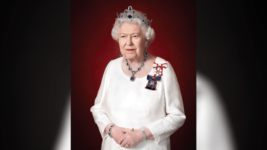 Décès de la reine Elizabeth II | La Ville de Québec place son drapeau en berne